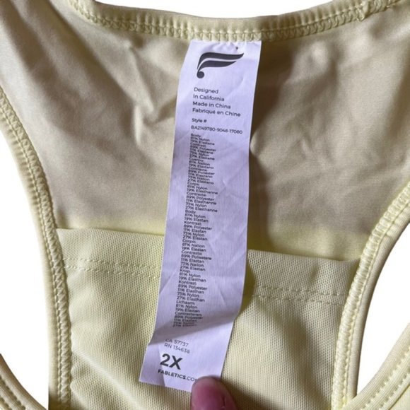 New Fabletics On the Go Medium Impact Sports Bra Size 2X - Picture 5 of 9